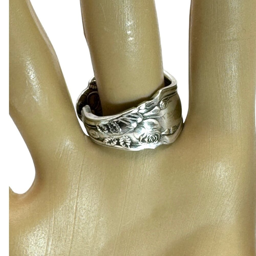 Artisan Spoon Ring Made from ANTIQUE ROCKFORD S.P. CO. 5 Star SILVERPLATE Spoon - Picture 6 of 16